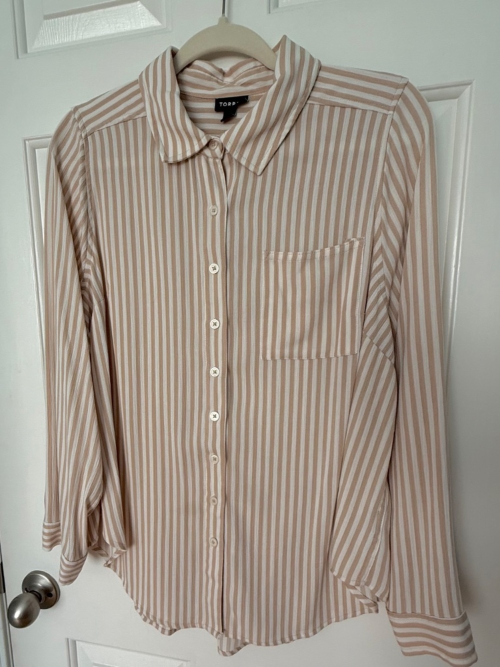 Torrid | Lizzie Button-Up Shirt | Color: Rocker Stripe Cement | Size: 0 12 Large - Picture 3 of 8